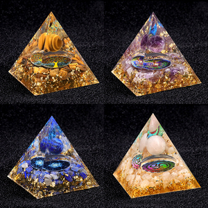 Douze Constellations Cristal de guérison naturel <span class=keywords><strong>Pierre</strong></span> concassée Résine Artisanat fait à la main Orgonite Pyramides Pierres - Product Image 5
