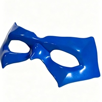 Masque rouge de Batman pour cosplay à porter lors de fêtes