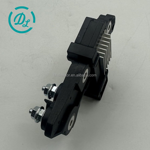 Nouvel alternateur EexcavaStart 28V avec régulateur de tension 0272221002 0272221006 pour excavatrices 312E 314E 316E 318E 320 - Product Image 3