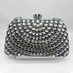 Bruidsfeestjurk met strass steentjes, dames handtas met kralen en kristallen, clutch voor gala's - Product Image 3
