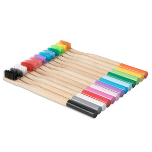 <span class=keywords><strong>Cepillo</strong></span> <span class=keywords><strong>de</strong></span> <span class=keywords><strong>dientes</strong></span> <span class=keywords><strong>de</strong></span> bambú natural para uso doméstico para adultos con cerdas negras suaves y mango negro redondo - Product Image 3