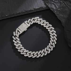 <span class=keywords><strong>Cadena</strong></span> cubana <span class=keywords><strong>de</strong></span> eslabones <span class=keywords><strong>de</strong></span> 12 mm con diamantes brillantes, estilo hip hop, con engaste <span class=keywords><strong>de</strong></span> <span class=keywords><strong>oro</strong></span>, <span class=keywords><strong>para</strong></span> <span class=keywords><strong>hombre</strong></span> <span class=keywords><strong>y</strong></span> mujer, joyería <span class=keywords><strong>de</strong></span> fiesta, venta al por mayor - Product Image 6