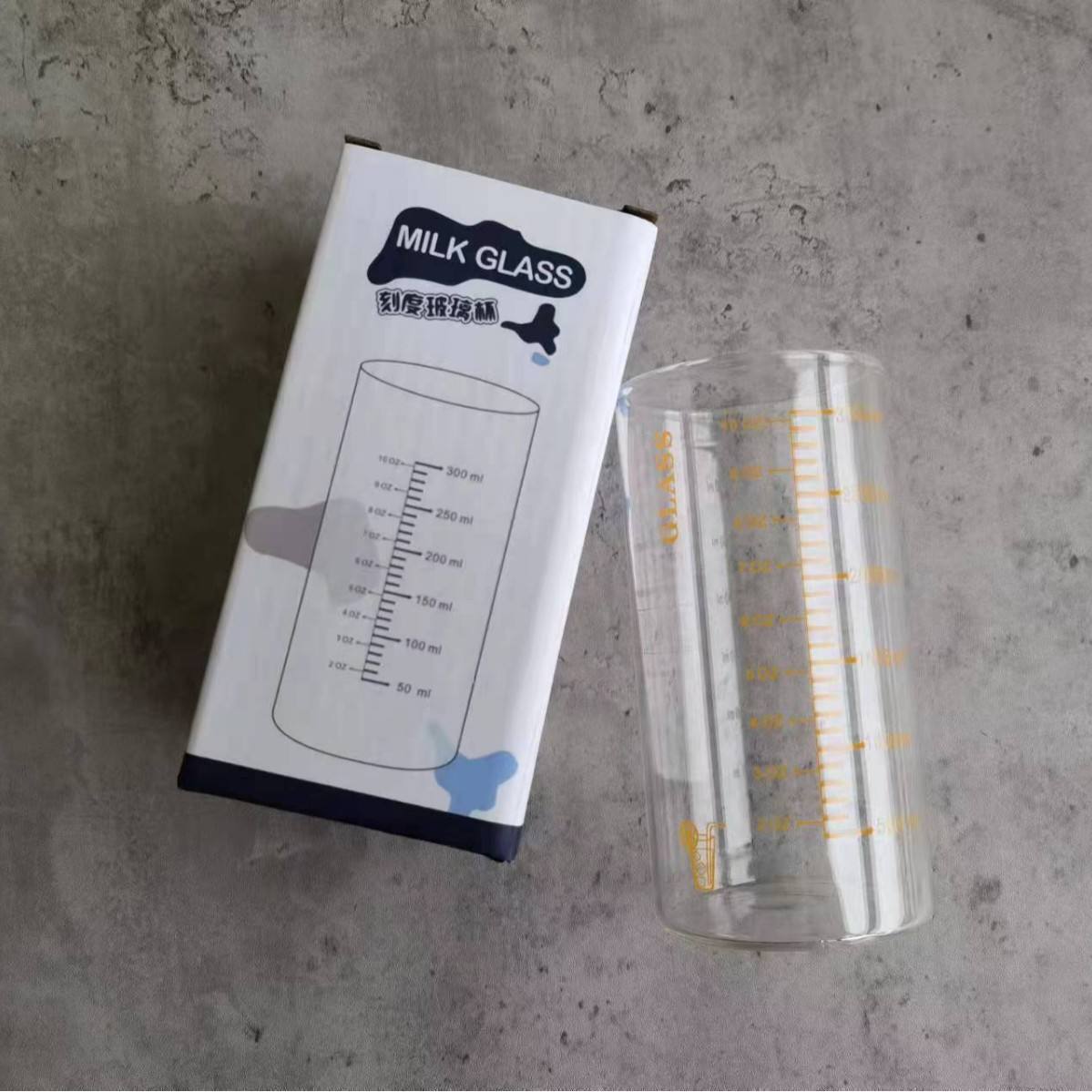 ถ้วยน้ำหนักเบาพร้อมสเกลวัด