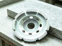 Disque abrasif diamanté à rangée unique pour meuleuse, idéal pour le débavurage de pierre, béton et aluminium avec les meuleuses d'angle - Vente chaude
