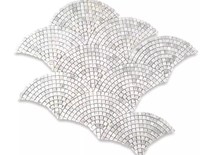Carreaux de mosaïque en parquet en forme d'éventail en marbre moderne pour salon, hôtel, salle de bain, cuisine, crédence et revêtement de sol avec motif écaille de poisson