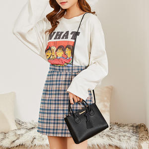 Vente en gros Litchi grain blique sacs à main petit carré fait main sac à bandoulière femmes en cuir pu sac fourre-tout avec sangle - Product Image 2