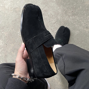 รองเท้าหนังแท้ผู้ชายแบบแยกนิ้วเท้า รุ่นปี 2026 ดีไซน์ทันสมัย ใช้งานได้หลากหลาย สวมใส่สบาย เหมาะสำหรับใส่ลำลองทุกวัน - Product Image 4