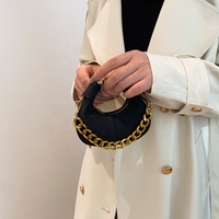 2026 Bonbonfarbene Umhängetasche für Junge Mädchen – Mini-Clutch, Niedliche Mode-Damen-Geldbörse, Trendige Mini-Schultertasche mit Kette