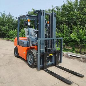 Nouveau chariot élévateur New Balance de 3,5 tonnes, grand modèle à quatre directions avec dispositif de déplacement latéral à trois tiges - Product Image 2
