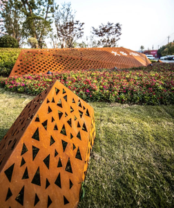 Escultura de Jardín Moderna y Ecológica de Acero Corten Oxidado con Diseño Art Deco - Product Image 6