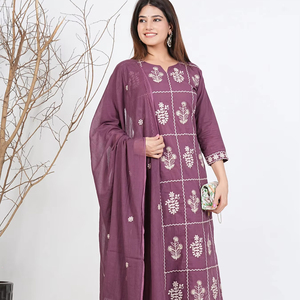 Kurta en coton brodé à motifs ethniques pour femmes avec pantalon et dupatta, produit artisanal en gros, personnalisable - Product Image 1