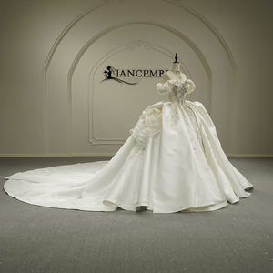 Vestido de Novia Moderno y Glamuroso GT26021, Estilo Princesa, Satinado, Escote Corazón, con Apliques Florales de Cristal y Cola de Capilla - Product Image 2