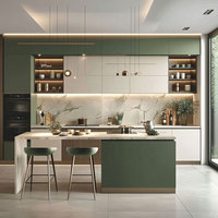 Comptoir de cuisine vert foncé personnalisé, design de maison, meubles de cuisine vert mousse, ensemble d'armoires de cuisine vert émeraude