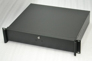 Qway K236 Chassis Server Ultra-compatto 2U 360, 2 Nodi Gemini, Doppia Scheda Madre ITX, Controllo Industriale Montabile su Rack - Product Image 2