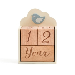 Wholesale Customized Early Education Baby Memorial Photo Props Wooden Block Ornaments for Birthday Record Age Milestones Toys