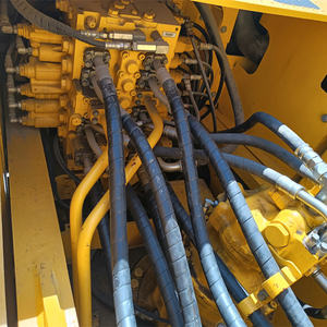 Bon prix Komatsu PC220 d'occasion grandes pelles hydrauliques sur chenilles 22 tonnes Pc220-7 220-8 pelleteuses à godets d'occasion - Product Image 6