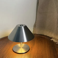 Lampe de chevet en métal à commande tactile, à intensité variable, sans fil, pour chambre à coucher, bar, décoration de la maison, lampe de table LED rechargeable