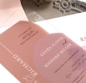 Invitación <span class=keywords><strong>de</strong></span> acrílico transparente con diseño <span class=keywords><strong>de</strong></span> arco elegante a medida con bolsillo triple marfil Sobre <span class=keywords><strong>De</strong></span> Tapa dura Mariage Invitaciones <span class=keywords><strong>De</strong></span> <span class=keywords><strong>Boda</strong></span> - Product Image 2