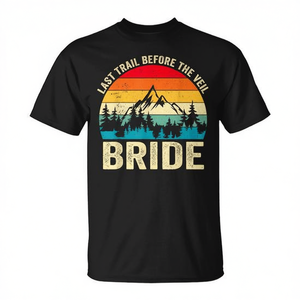 Camiseta retro de despedida de soltera con estampado de senderismo y la frase Last Trail Before The Veil Bride - Product Image 2