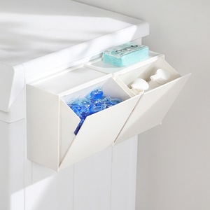 Boîte de rangement murale rectangulaire blanche avec couvercle pour salle de bain, dosettes de lessive, tampons démaquillants, serviettes hygiéniques - Product Image 1