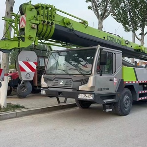 Grue mobile hydraulique Zoomlion ZTC300V 30T d'occasion de 2022 avec pompe et moteur 0086 18117060100 - Product Image 1