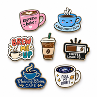 Broche en émail personnalisée sur le thème du café, motif tasse de café mignon avec slogan, épinglette rigide en émail, broche en métal amusante pour les amateurs de café, badge décoratif pour sac à dos, cadeau