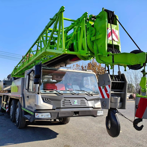 Grue sur camion Zoomlion d'occasion 45 tonnes 100 tonnes, modèle 2023, homologuée EPA, moteur Weichai, hauteur de levage 60m, pompe de boîte de vitesses, pour la construction - Product Image 2