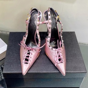 Sandalias de tacón de aguja extremadamente alto con corte sexy y cordones, punta puntiaguda, correa trasera y remaches metálicos para mujer, zapatos de vestir de verano - Product Image 3