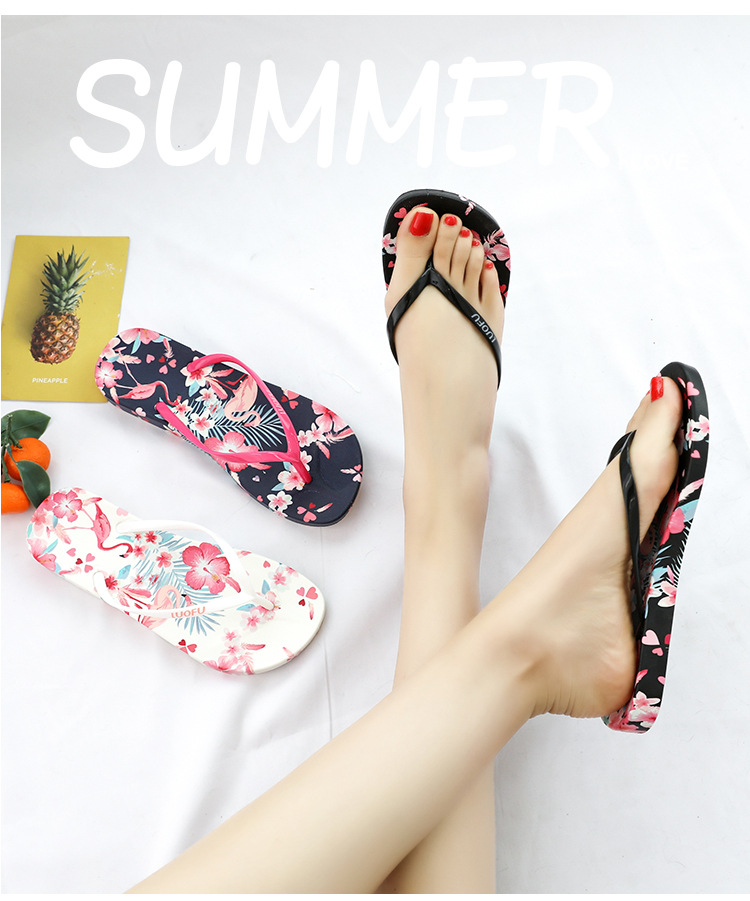Latest Ladies Filpflops Summer Outside Wearing Flip Flops Flat Beach Slippers For Girls
