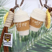 Porte-clés créatif fait main au crochet en forme de tasse de café souriante, accessoire suspendu, cadeau pour filles, garçons, adolescents, crochet pour sac à dos