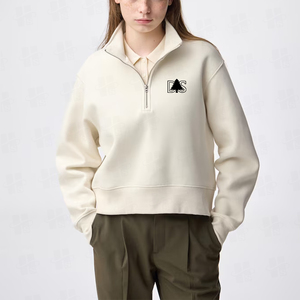 Sudadera OEM al por mayor para mujer con media cremallera, logotipo personalizado, marca privada, ajuste holgado, forro polar de algodón, suéter corto con cremallera de cuarto. - Product Image 3
