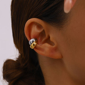 ต่างหูแฟชั่นดีไซน์เนอร์เคลือบทอง 14k 18k PVD ไม่ลอก 316l สแตนเลสสตีลรูปตัว C คู่ สำหรับผู้หญิง ไม่ต้องเจาะหู - Product Image 1