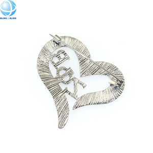 Black Group Servicio social Rhinestone Heart <span class=keywords><strong>Swing</strong></span> Phi <span class=keywords><strong>Swing</strong></span> Sorority Pin con esmalte 1969 SOS Broches de letras griegas - Product Image 6