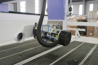 Machine de découpe CNC robuste 1325 pour la fabrication de portes en bois, de meubles, d'armoires et de placards