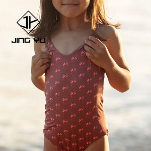 Maillot de bain une pièce pour enfants en polyester écologique, imprimé plage d'été, personnalisable OEM, vente en gros - Product Image 1