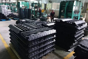 Protection de câbles en caoutchouc avec couvercle en PVC à 5 canaux, résistance au poids de 15 tonnes, angles de pont de câbles, CE RoHS - Product Image 4