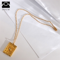 Collier pendentif plaqué or véritable avec motif numérique et style religieux pour accessoire de mode unisexe