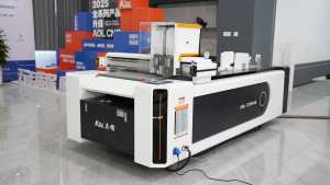 Máquina de Corte CNC AOL para Muestras de Cajas, Cortadora CNC de Panel de Abeja - Product Image 2