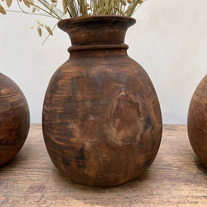 Macetas y macetas negras nepalesas Vintage de estilo rústico, diseño clásico para uso en interiores y exteriores para manualidades de jardín en el hogar - Product Image 3
