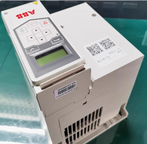 Variador de Frecuencia ABB ACS180 - 04N 01A8 4, 0.55kW con Función Safe Torque Off (STO) - Product Image 2