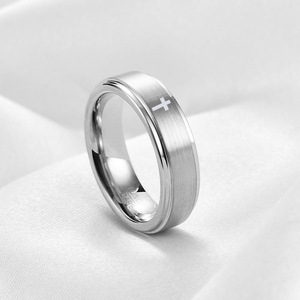 Anillo de carburo de tungsteno de 6 mm con cruz dorada grabada, joyería de moda para mujer, anillo de compromiso. - Product Image 3