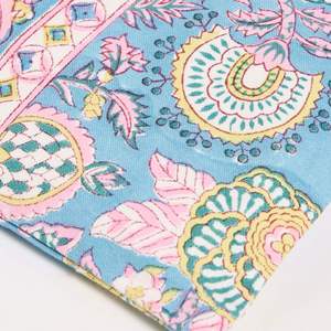 กระเป๋าคลัทช์ลายทางแบบกำหนดเองสำหรับเด็กผู้หญิง พร้อมพู่ห้อยเก๋ไก๋ กระเป๋าเครื่องสำอางแบบแบน พกพาสะดวก ซิปใหญ่ ใช้ซ้ำได้ เป็นมิตรกับสิ่งแวดล้อม กันน้ำ - Product Image 4