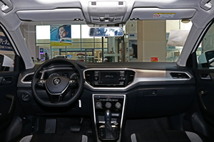 Volkswagen T-Roc d'occasion 2020 230TSI Turbo Essence SUV Euro VI 7DCT Conduite à Gauche Compact Léger Familial Véhicule d'occasion Vente en Gros Exportation - Product Image 4