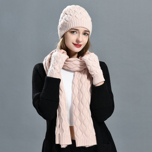 Vente chaude 2025 nouveau Design femmes <span class=keywords><strong>cachemire</strong></span> chapeau en gros <span class=keywords><strong>femme</strong></span> pas cher hiver chapeaux <span class=keywords><strong>gants</strong></span> et écharpes ensembles - Product Image 3