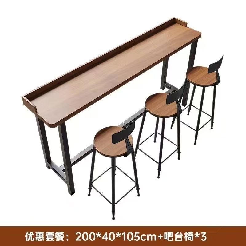 200 tables et 3 tabourets de bar