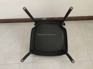 Silla Moderna con Respaldo en X, Silla Apilable de Plástico Blanco para Cafetería Vintage, Bistro Retro, Recepción de Bodas y Patio del Hogar - Product Image 5