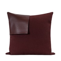 Housse de coussin décorative en tricot bordeaux de luxe avec patch en cuir pour canapé, lit, décoration moderne de la maison
