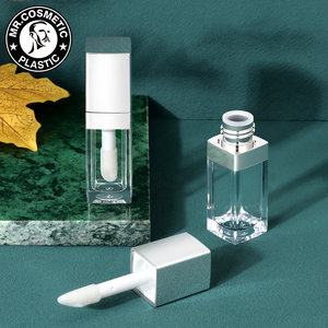 Conteneur de gloss à lèvres transparent carré de 9 ml, applicateur à gros pinceau, emballage de <span class=keywords><strong>blush</strong></span> liquide, tube d'huile à lèvres avec <span class=keywords><strong>surface</strong></span> d'impression à l'écran - Product Image 1