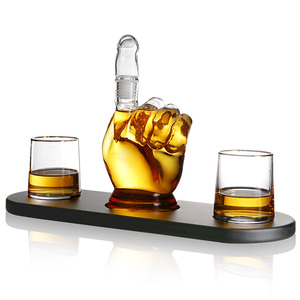 Nouveau design de <span class=keywords><strong>cadeau</strong></span> de luxe tactile personnalisé <span class=keywords><strong>ensemble</strong></span> de carafes à whisky avec index en verre unique - Product Image 4