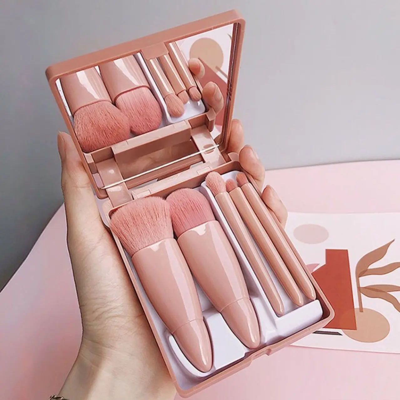 Mini Eyeshadow Foundation Powder Makeup Brush Pink Cosmetic Travel Size Make Up Brushes With Mirror Makeup Brush Set